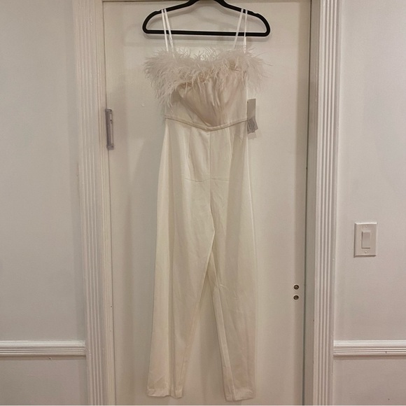 Mac Duggal | Feather Trim Strapless Jumpsuit White Size 0 NEW 68416 - Picture 4 of 10